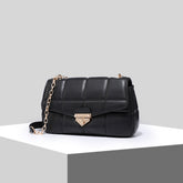 Bolso pequeño con cadena rómbica